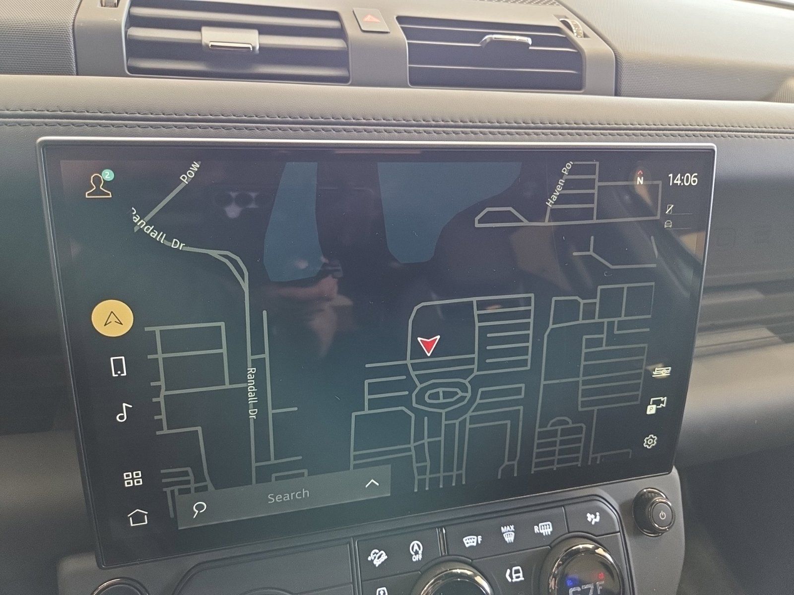 2026 Land Rover Defender OCTA Black - Photo 36