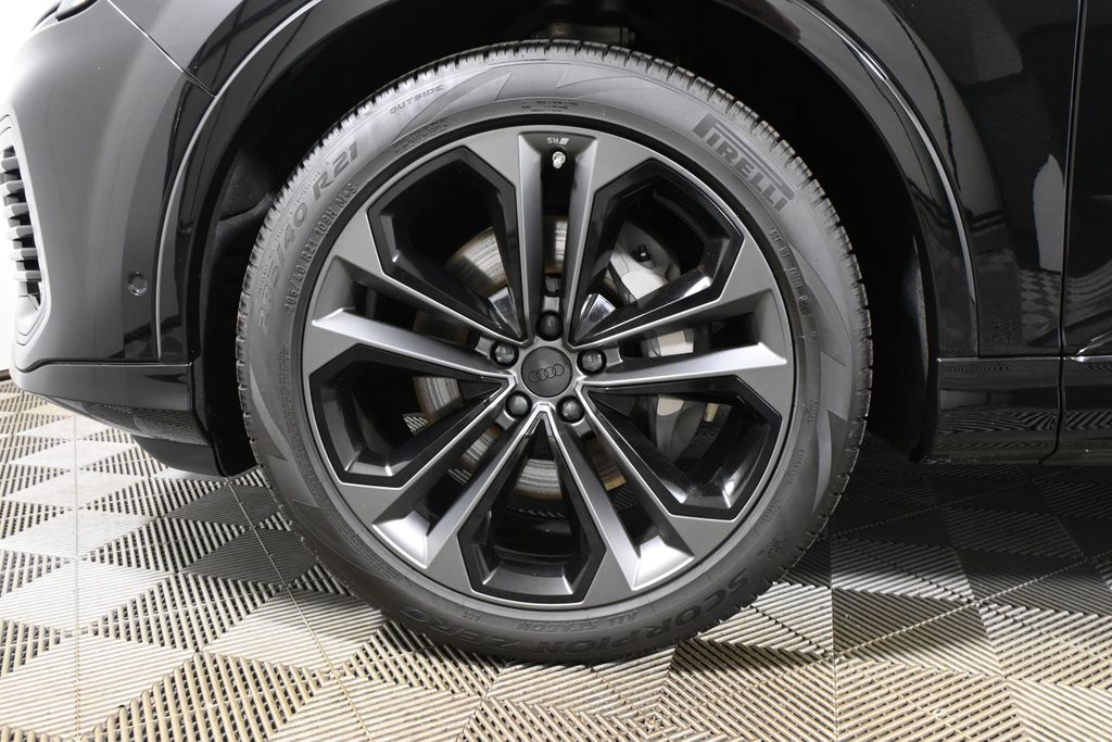 2026 Audi Q7 Premium Plus - Photo 12