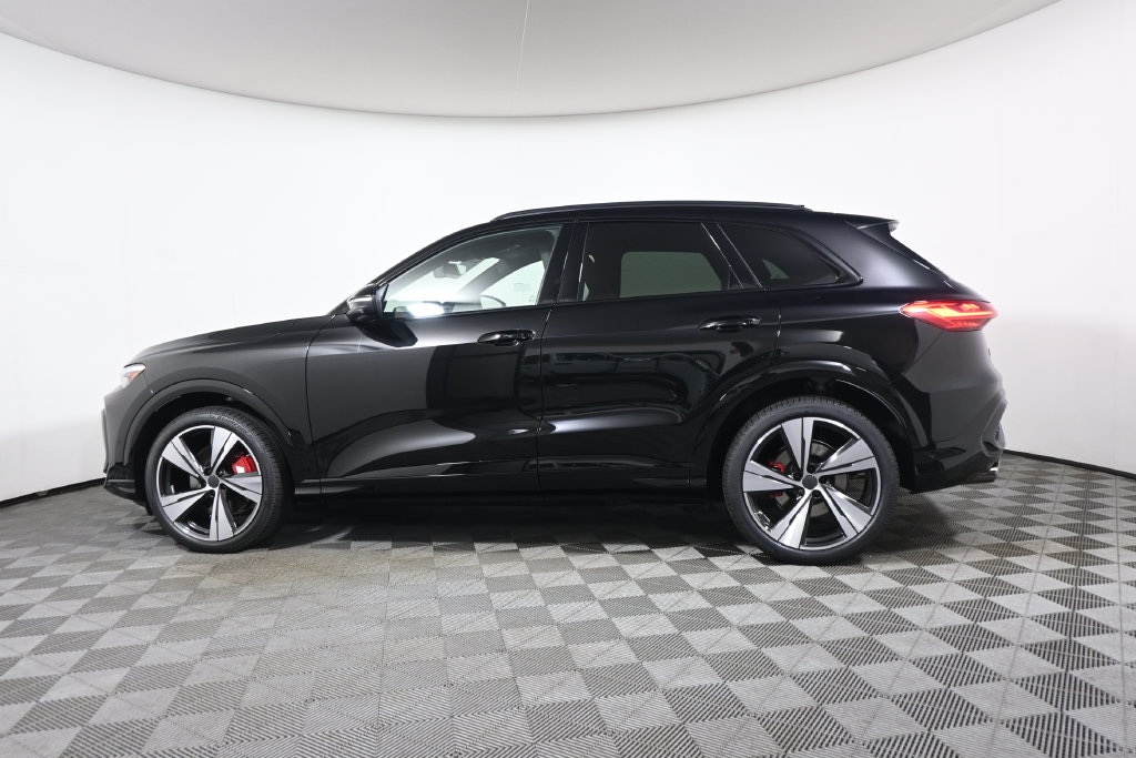 New 2026 Audi SQ5 Prestige SUV