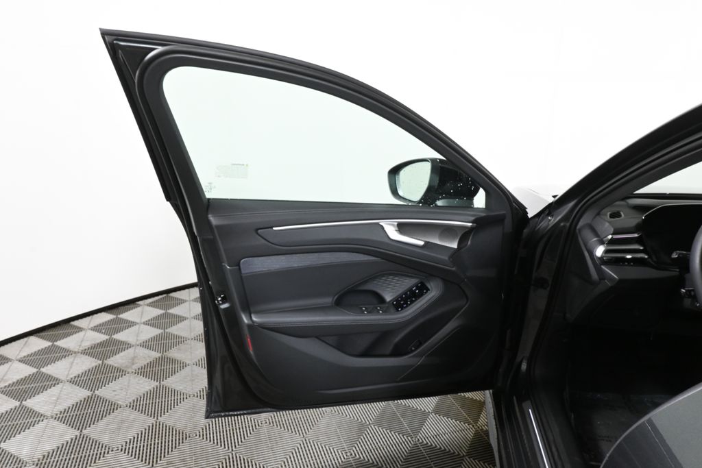 2026 Audi A6 Premium Plus - Photo 28
