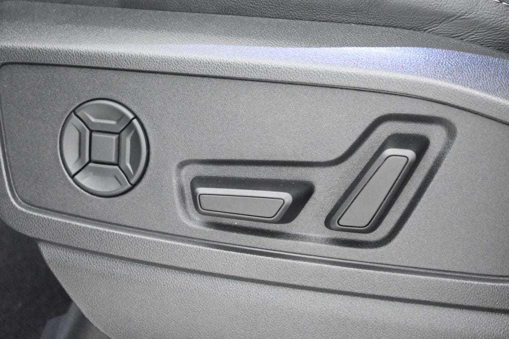 2025 Audi Q5 Premium - Photo 27