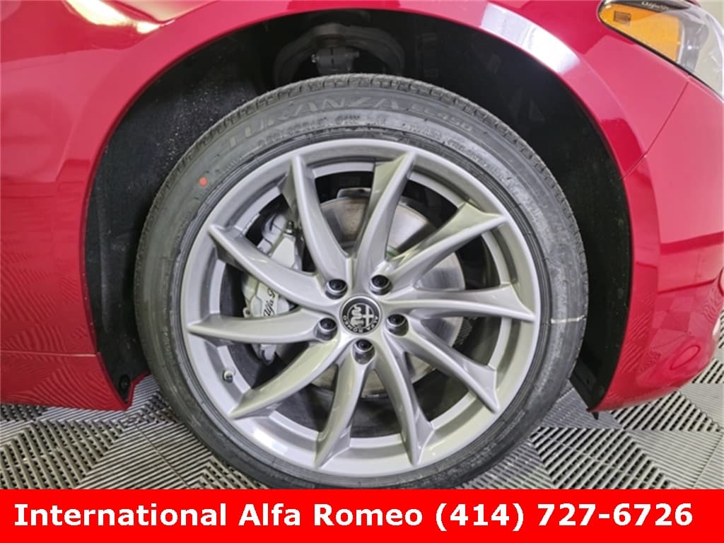 New 2025 Alfa Romeo Giulia AWD Sedan