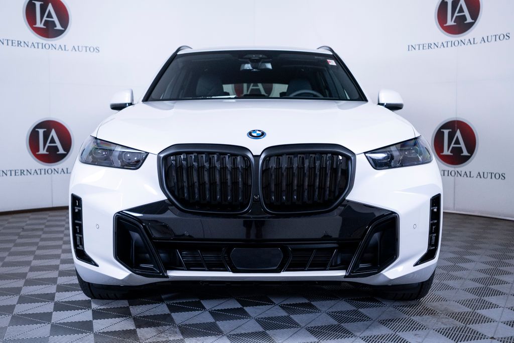 New 2026 BMW X5 PHEV xDrive50e SUV