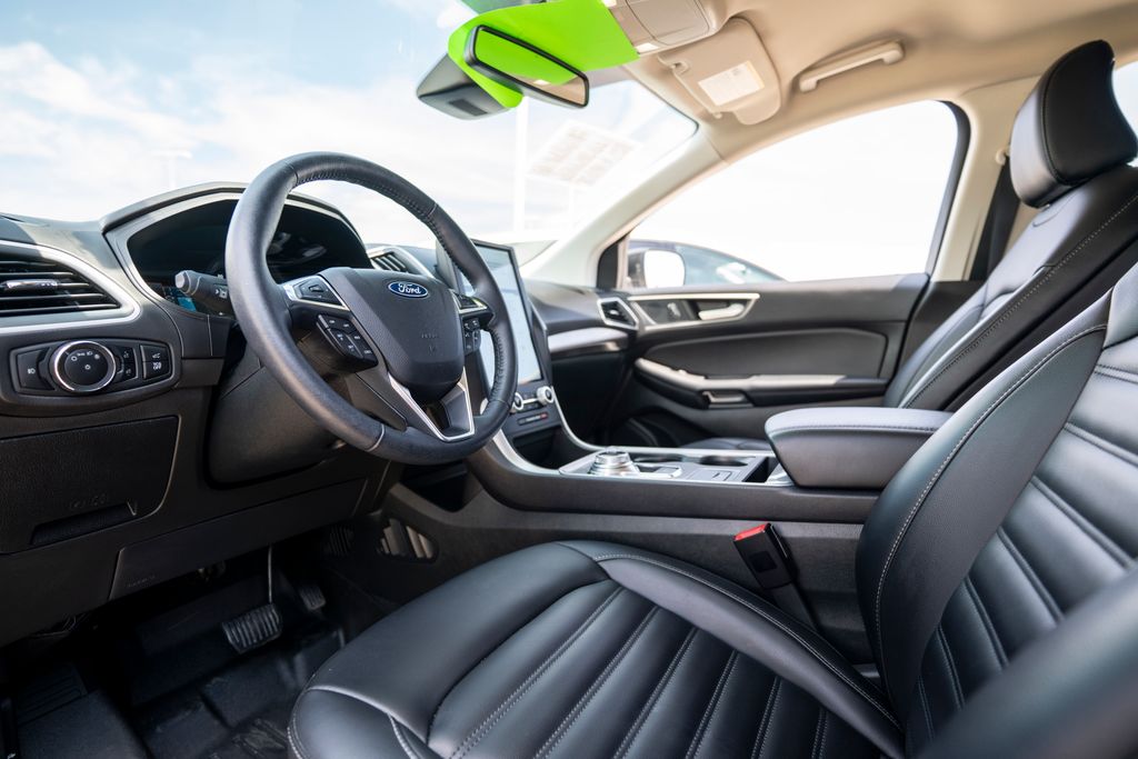 Used 2023 Ford Edge SEL SUV