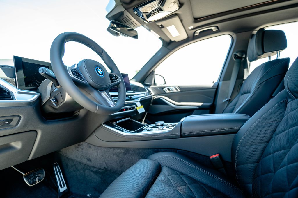 New 2026 BMW X5 PHEV xDrive50e SUV