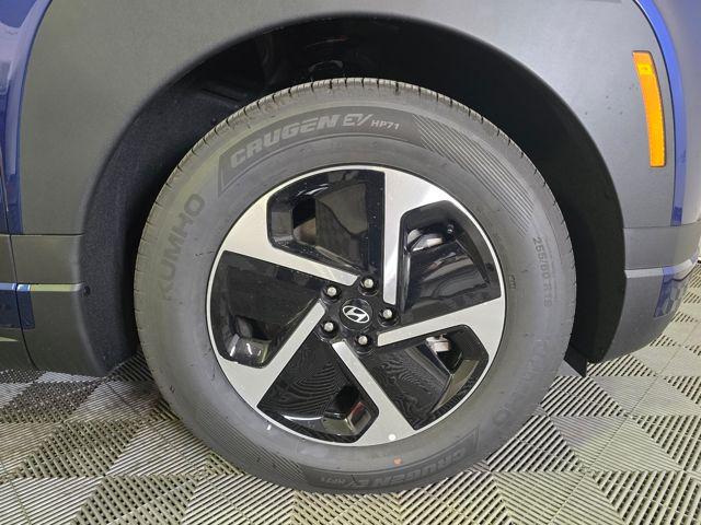 New 2026 Hyundai IONIQ 9 SE SUV