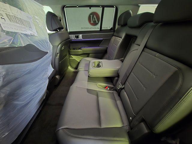 2026 Hyundai Santa Fe Limited - Photo 14