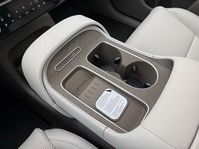 2026 Hyundai Palisade Limited - Photo 33