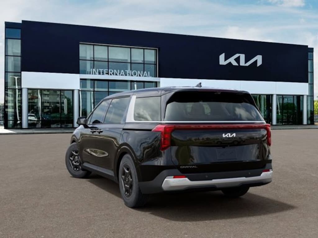 New 2026 Kia Carnival LXS Minivan/Van