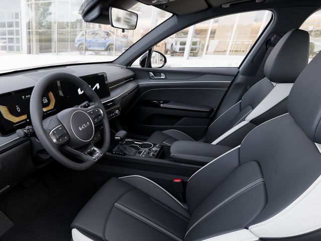 2026 Kia K5 GT-Line - Photo 16