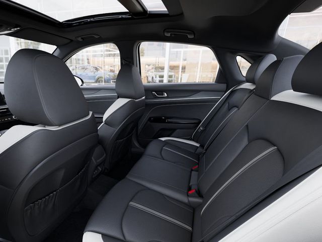2026 Kia K5 GT-Line - Photo 17