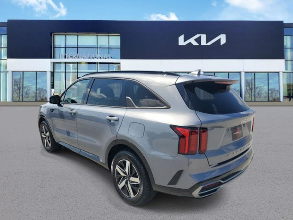 Certified 2022 Kia Sorento EX SUV