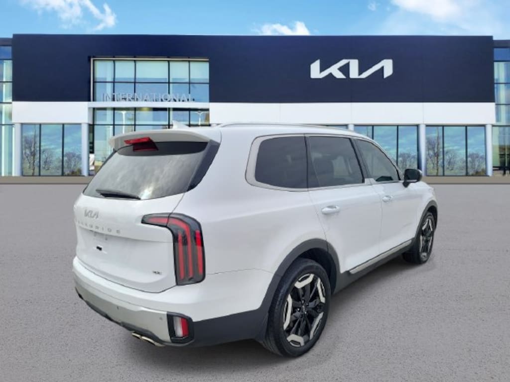 New 2024 Kia Telluride EX SUV