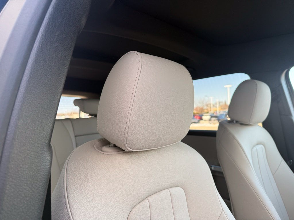 2026 Mercedes-Benz GLB GLB 250 - Photo 14