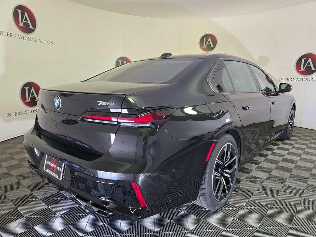 Used 2025 BMW 760i xDrive Sedan