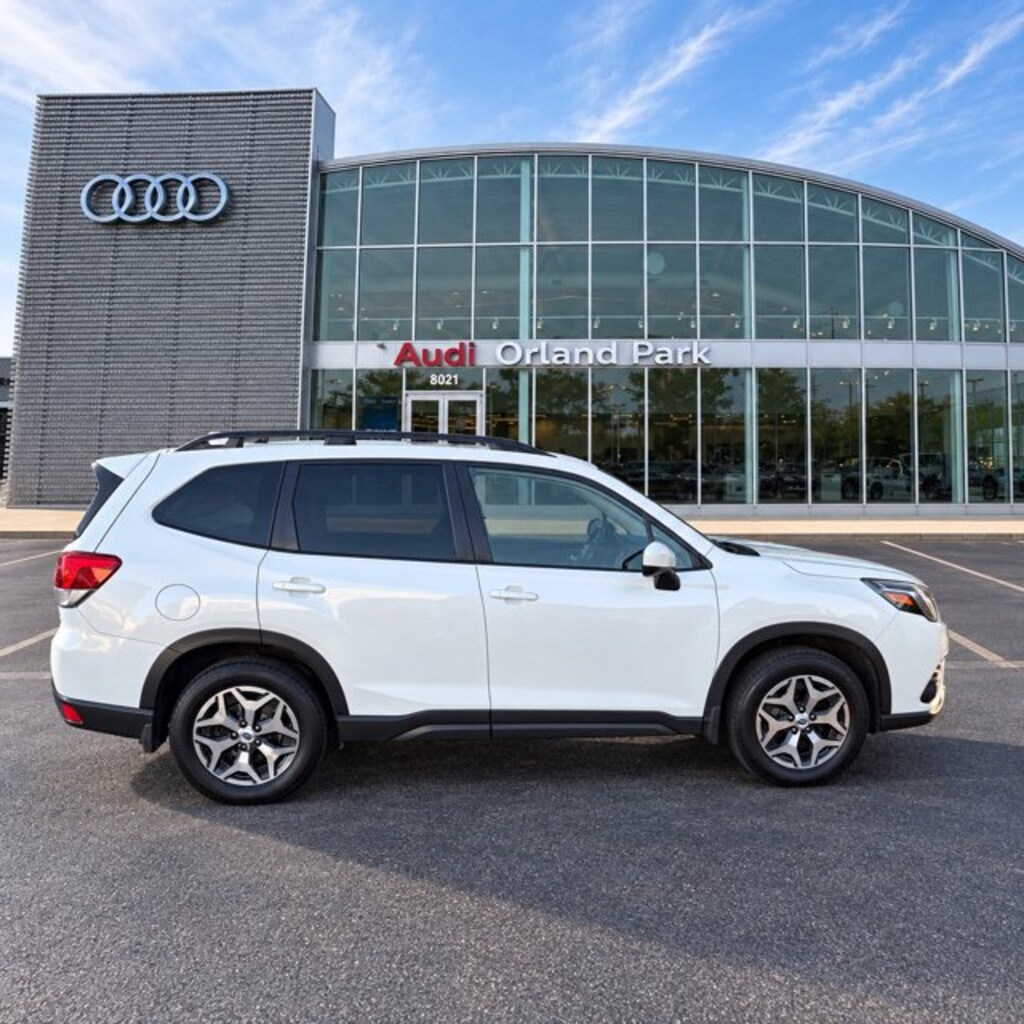 Used 2023 Subaru Forester Premium SUV