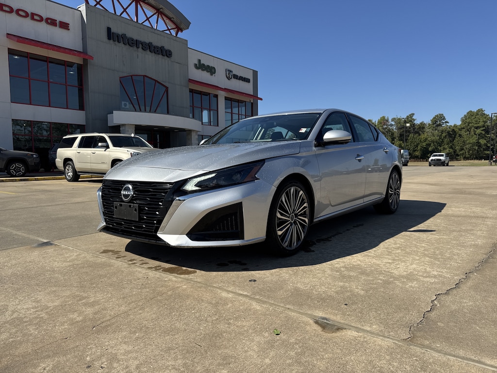 Used 2023 Nissan Altima 2.5 SL Sedan