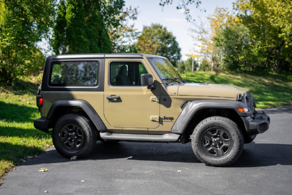 Used 2025 Jeep Wrangler Sport SUV