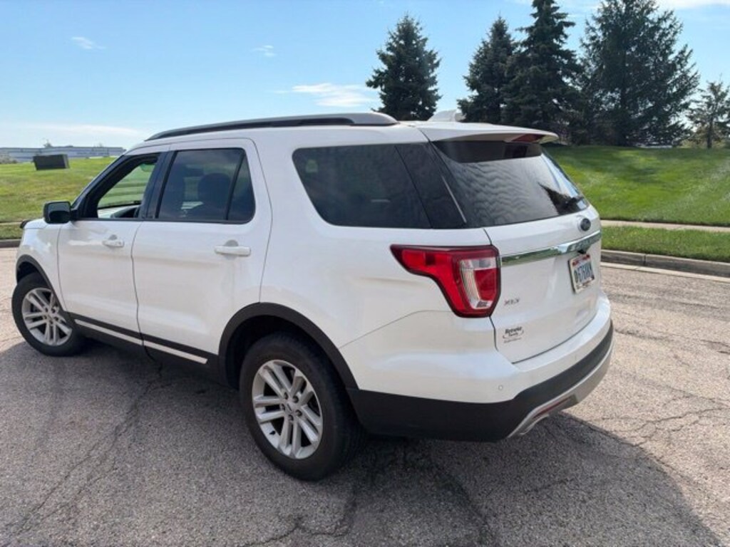 Used 2017 Ford Explorer XLT SUV