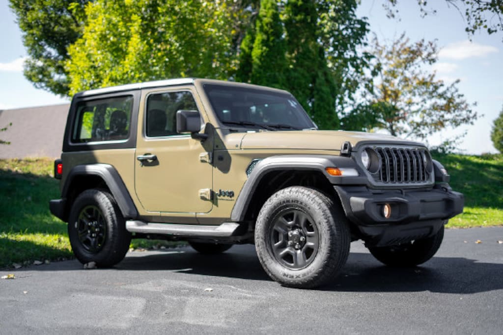 Used 2025 Jeep Wrangler Sport SUV