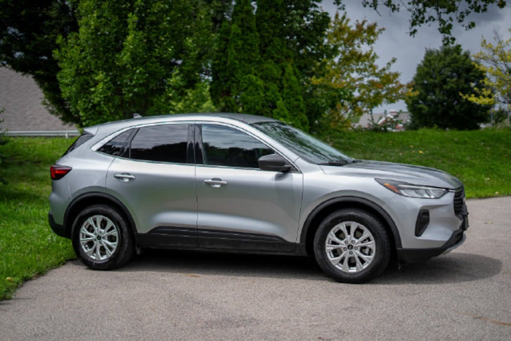 Used 2024 Ford Escape Active SUV