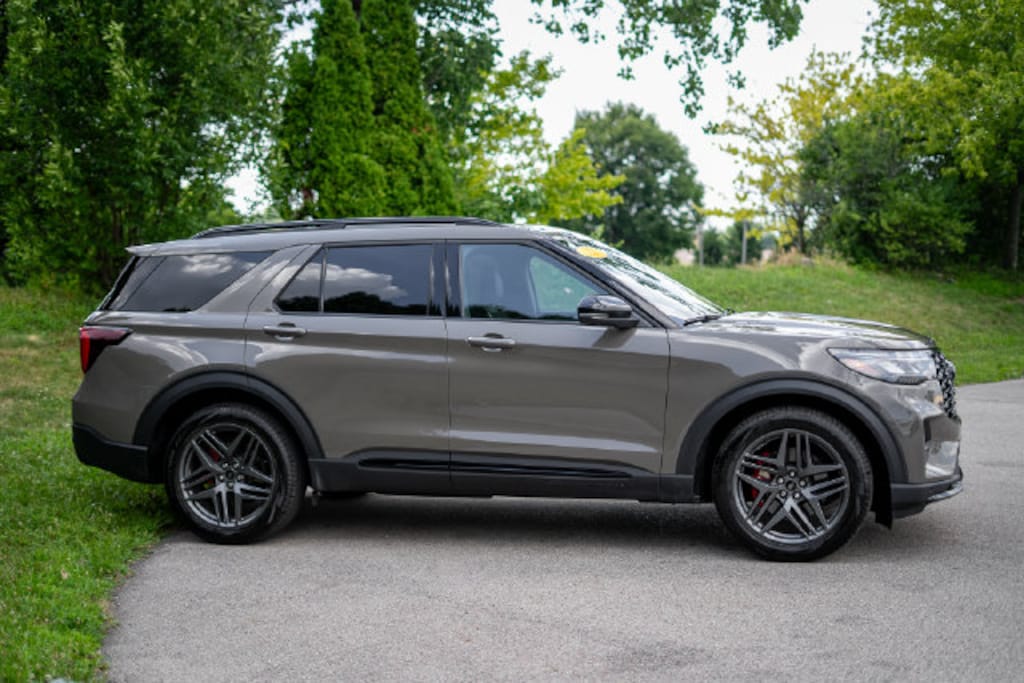 New 2026 Ford Explorer ST SUV