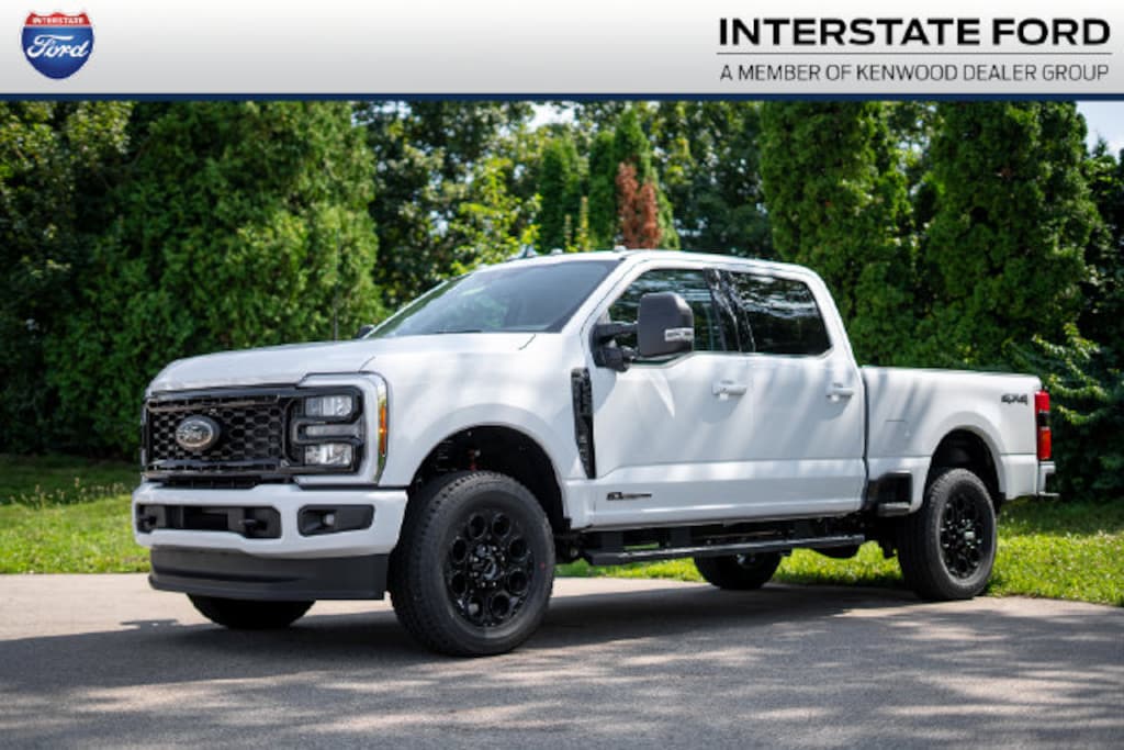 New 2026 Ford F-250SD XLT Truck Crew Cab