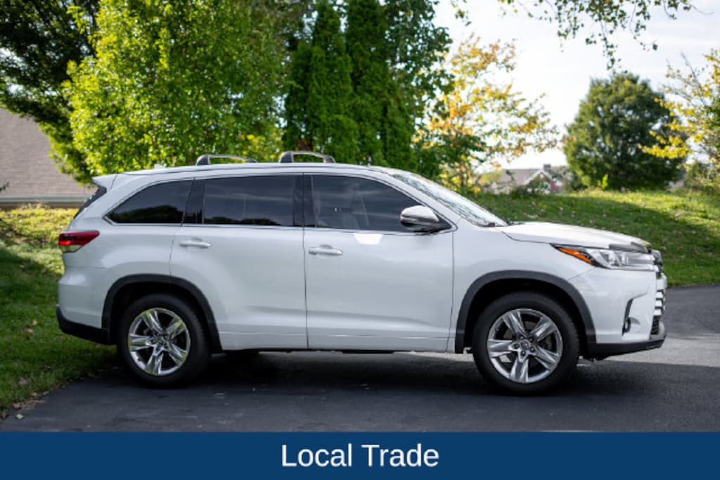 Used 2019 Toyota Highlander Limited V6 SUV