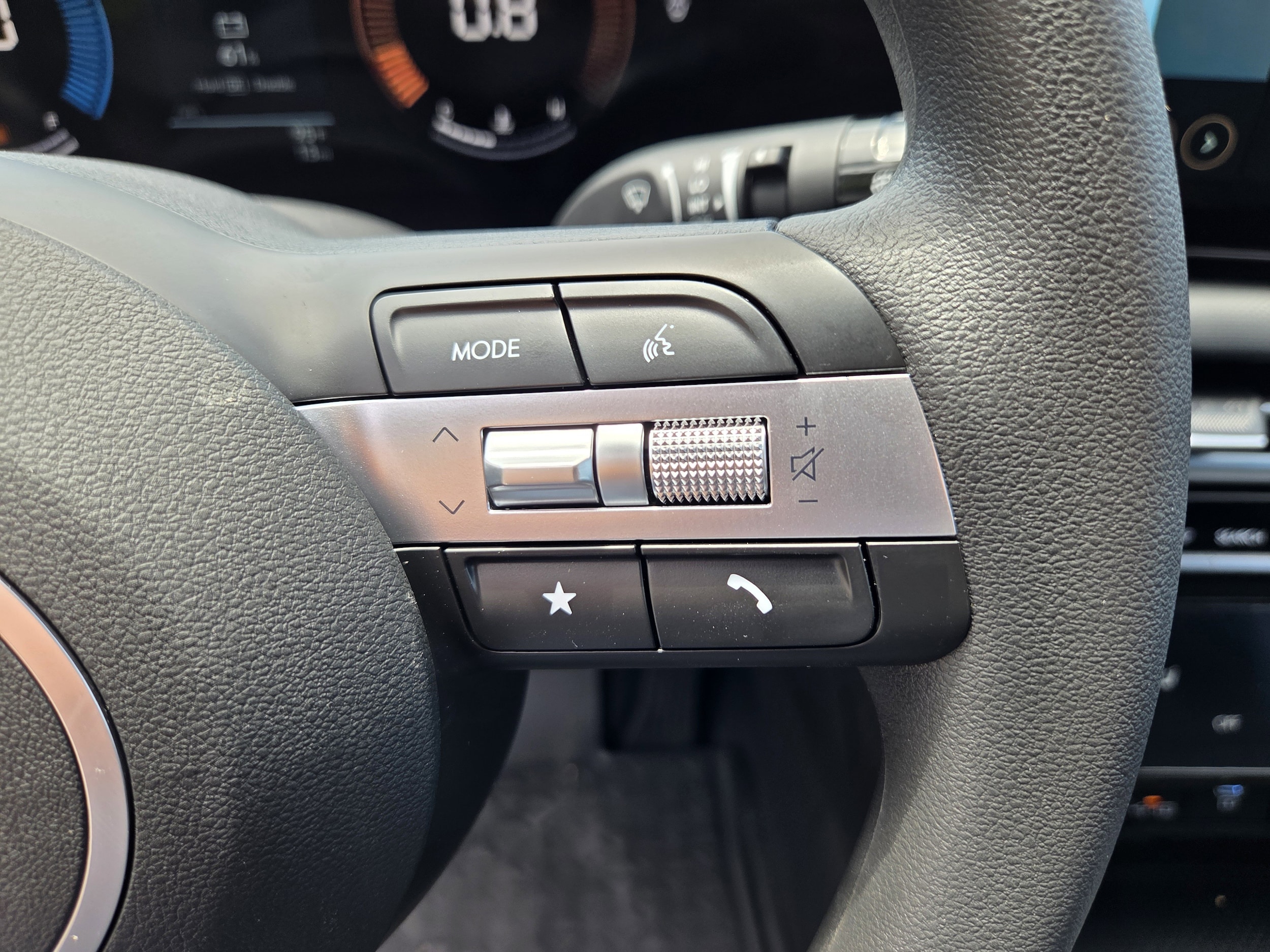 2026 Hyundai Santa Cruz SEL - Photo 22