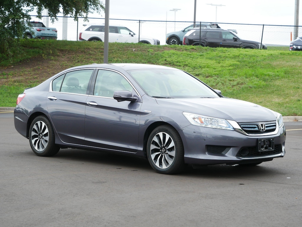 Used 2015 Honda Accord Hybrid Touring Sedan