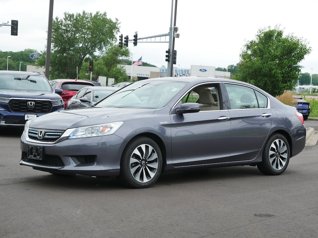 Used 2015 Honda Accord Hybrid Touring Sedan