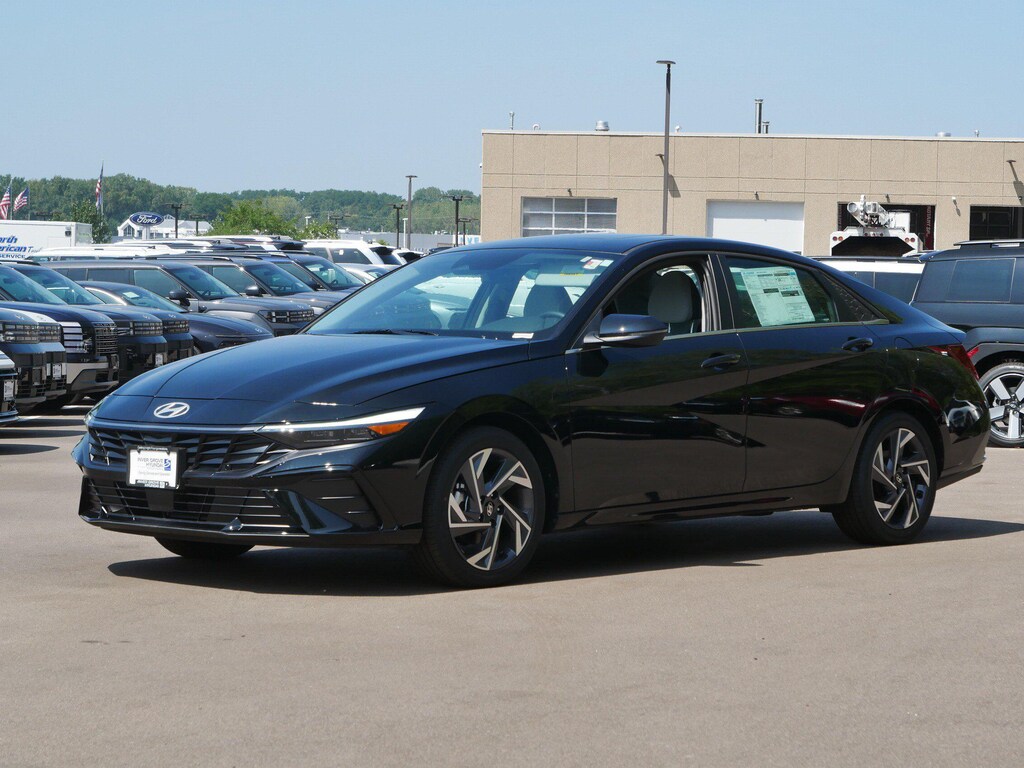 New 2026 Hyundai Elantra Limited Sedan