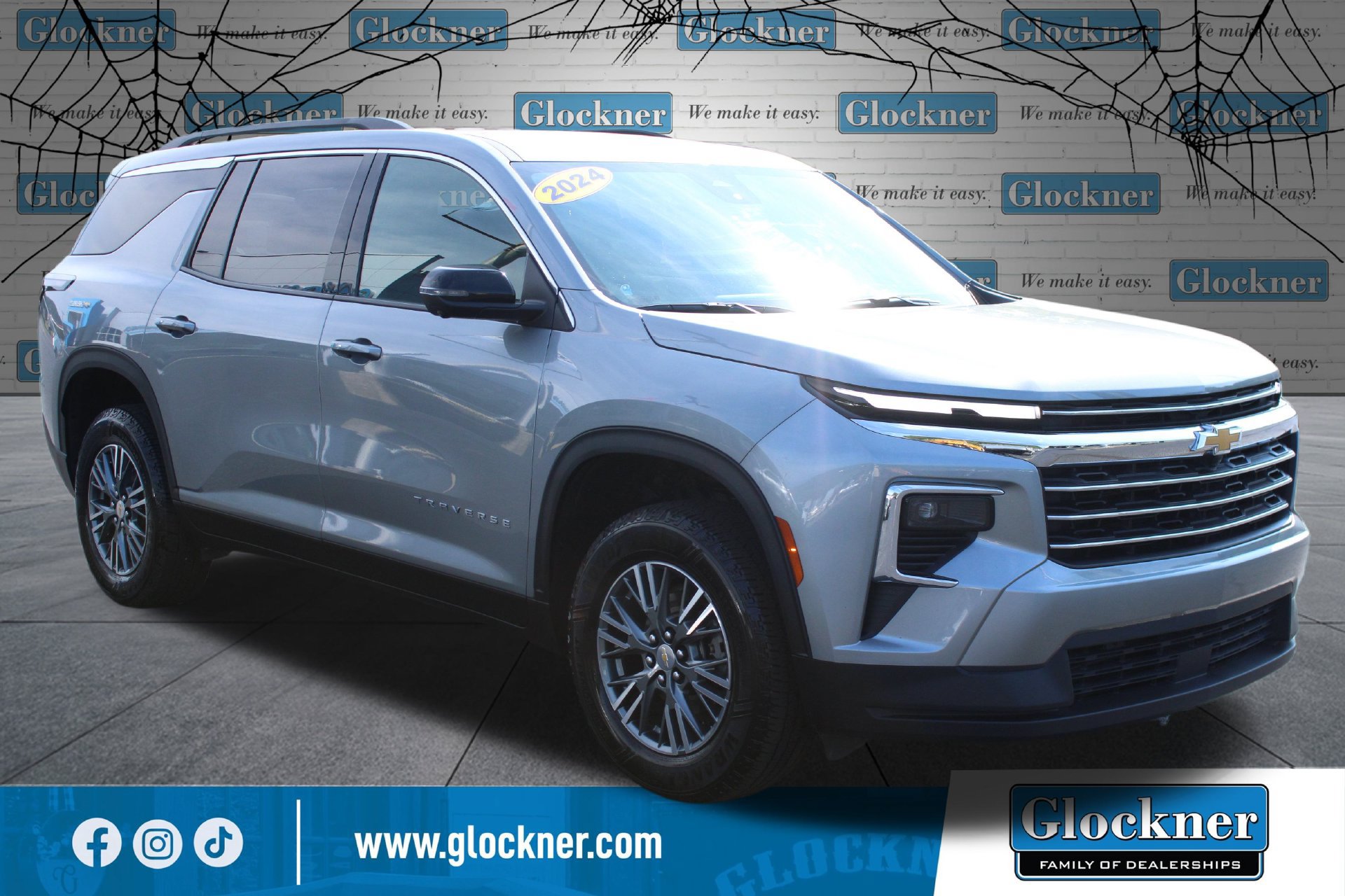 Used 2024 Chevrolet Traverse LT SUV