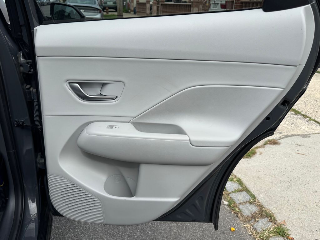 2026 Hyundai Kona SEL Premium - Photo 38