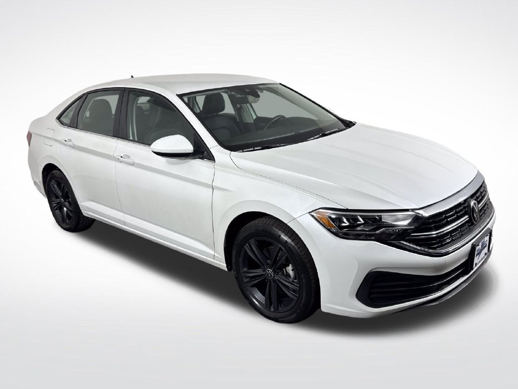 Used 2023 Volkswagen Jetta SE SE Auto