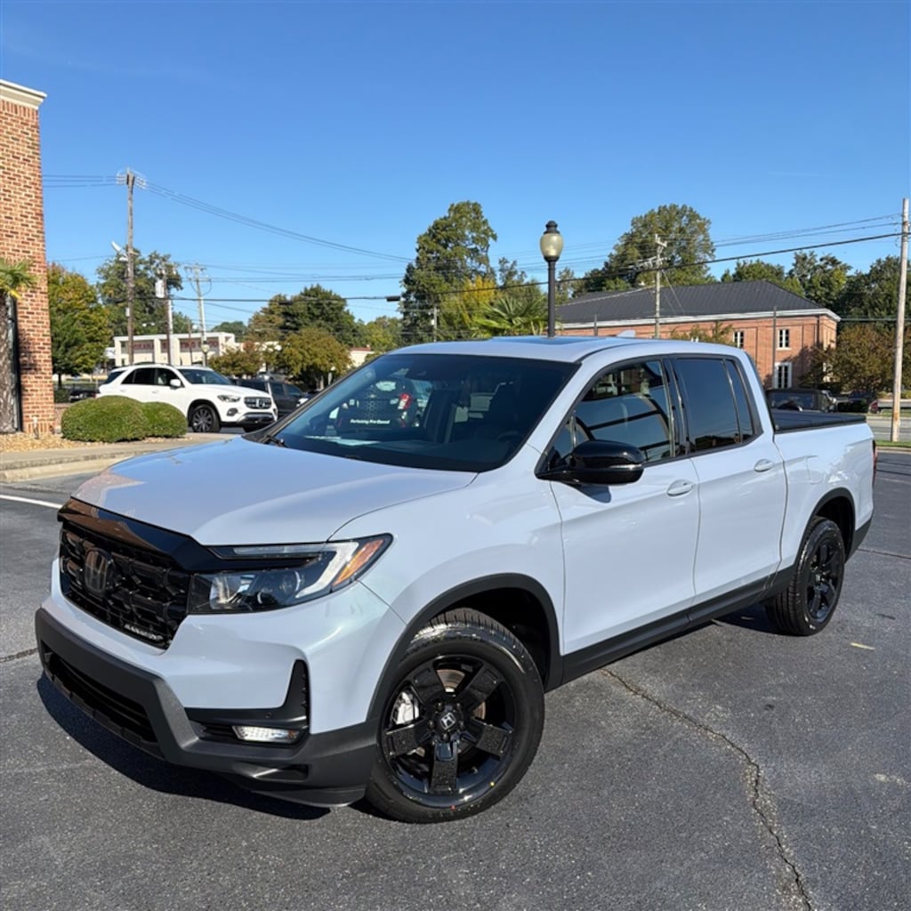 Used 2024 Honda Ridgeline Black Edition CREW CAB PICKUP 4-DR
