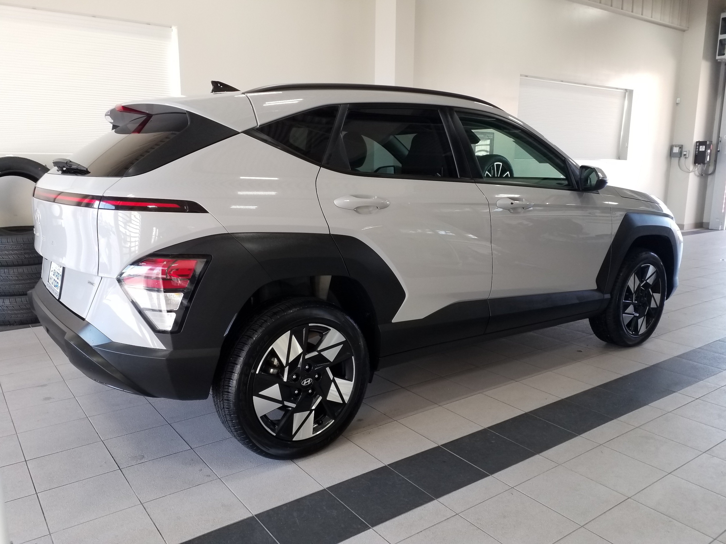 2024 Hyundai Kona SEL - Photo 19