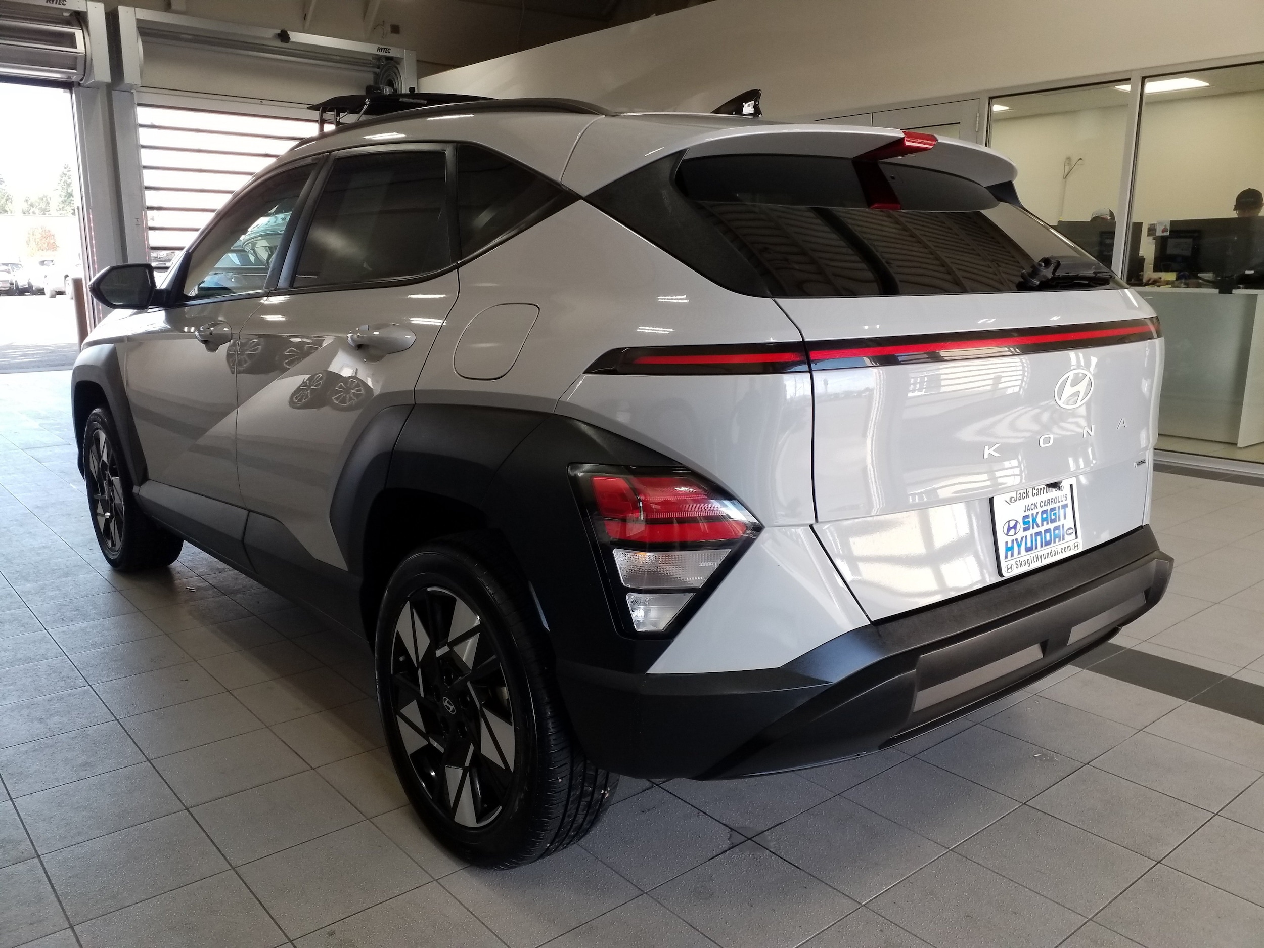 2024 Hyundai Kona SEL - Photo 18