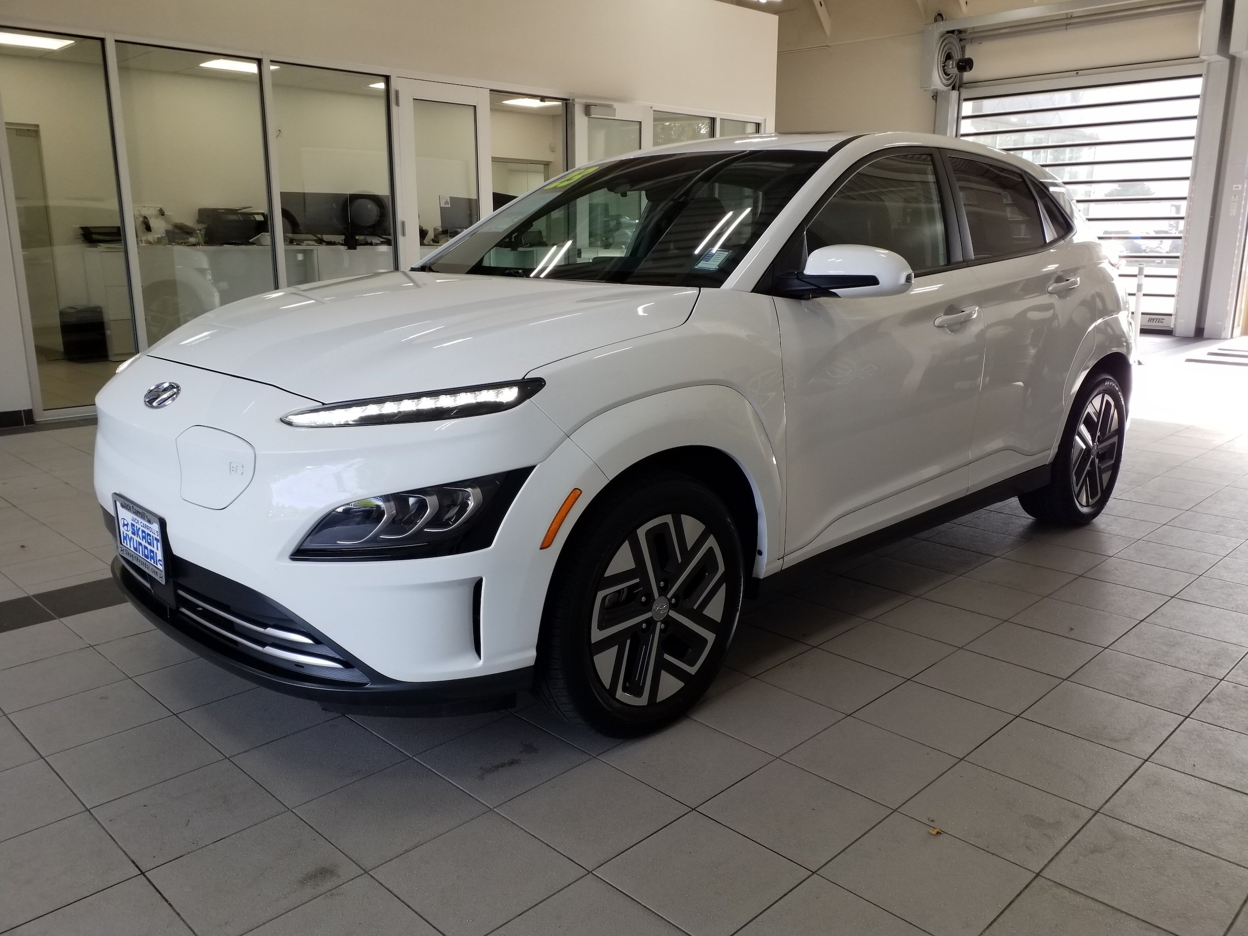 Used 2023 Hyundai Kona EV Limited with VIN KM8K53AGXPU169870 for sale in Burlington, WA