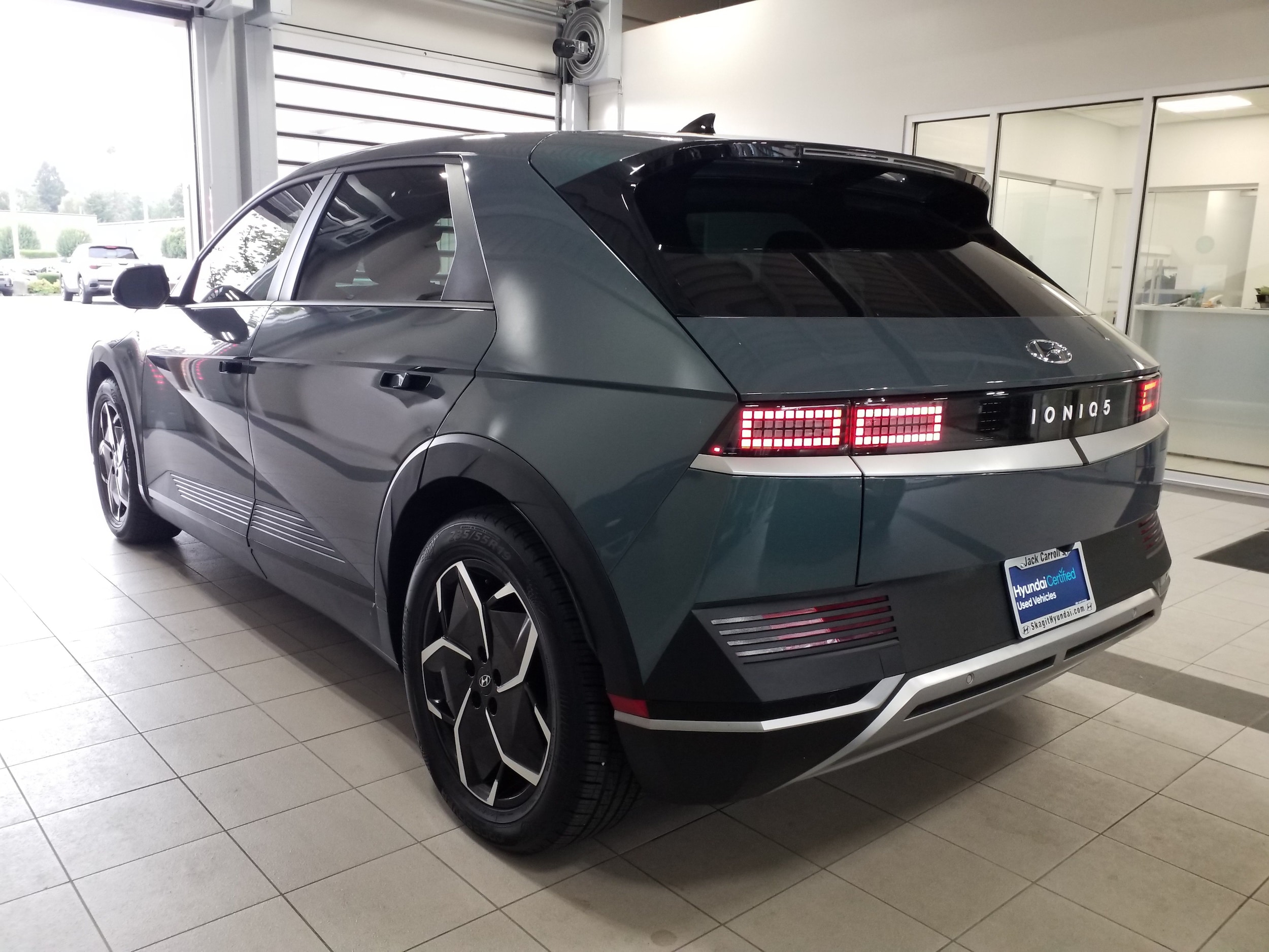 2024 Hyundai IONIQ 5 SEL - Photo 18