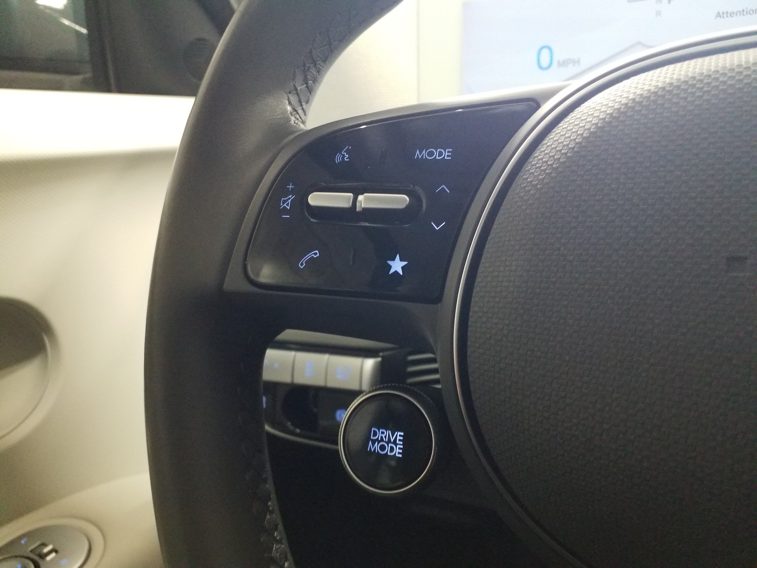 2024 Hyundai IONIQ 5 SEL - Photo 4