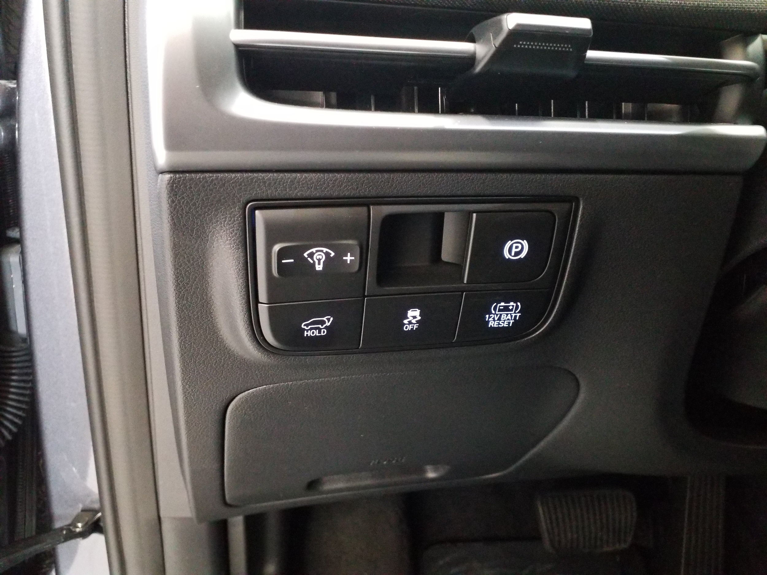 2025 Hyundai Tucson Limited - Photo 10