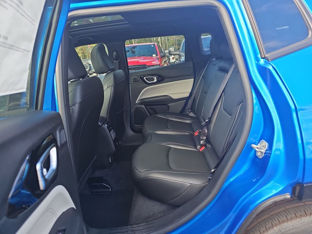 2025 Jeep Compass Limited - Photo 29