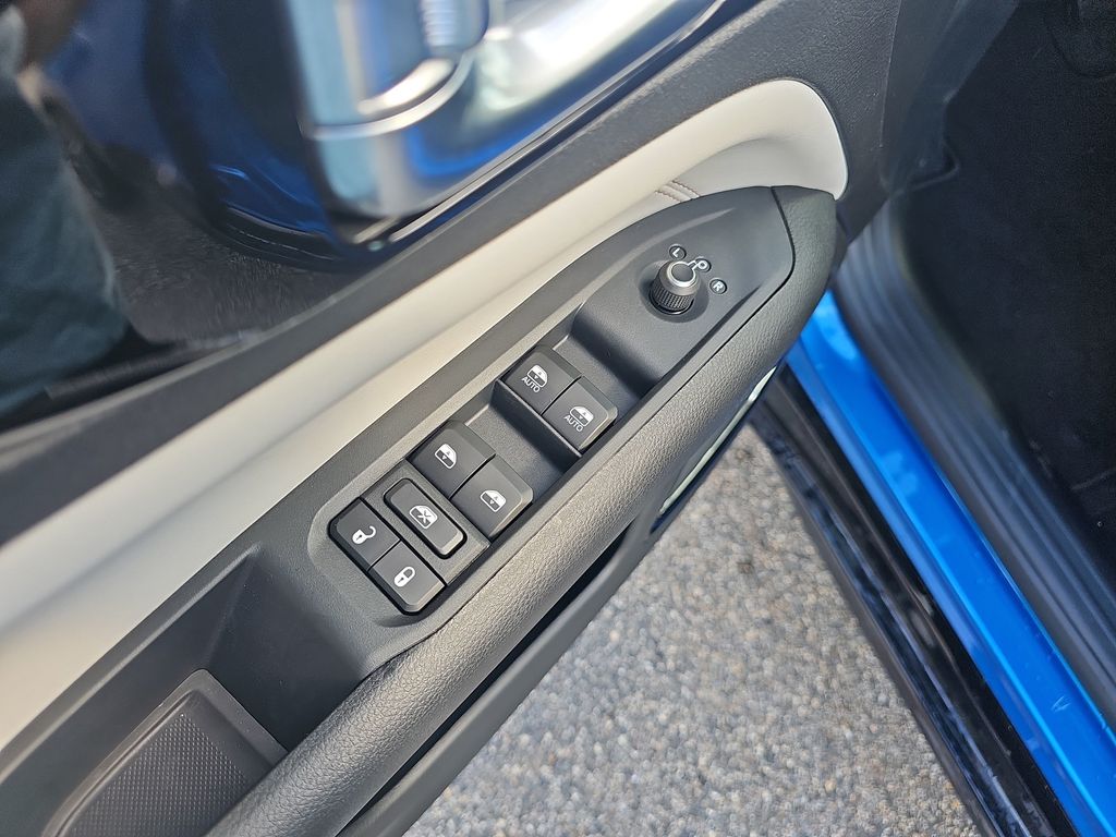 2025 Jeep Compass Limited - Photo 13