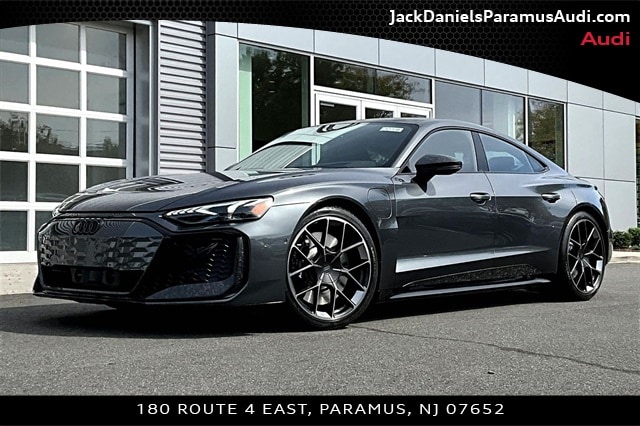 2025 Audi RS e-tron GT Performance Base