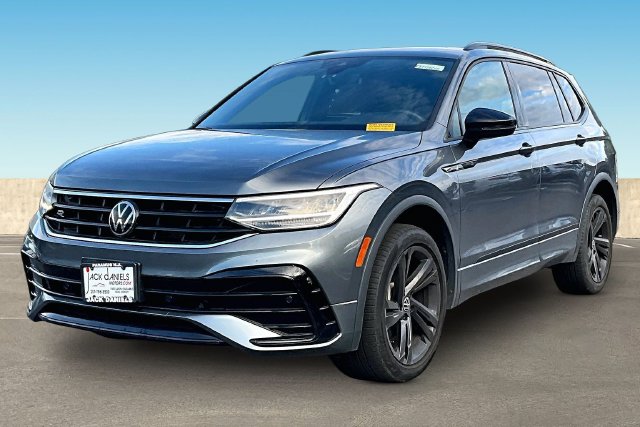 2023 Volkswagen Tiguan SE R-LINE BLACK