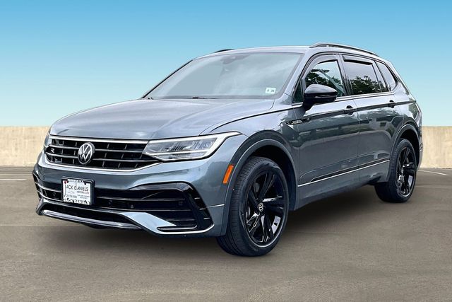 2023 Volkswagen Tiguan SE R-LINE BLACK