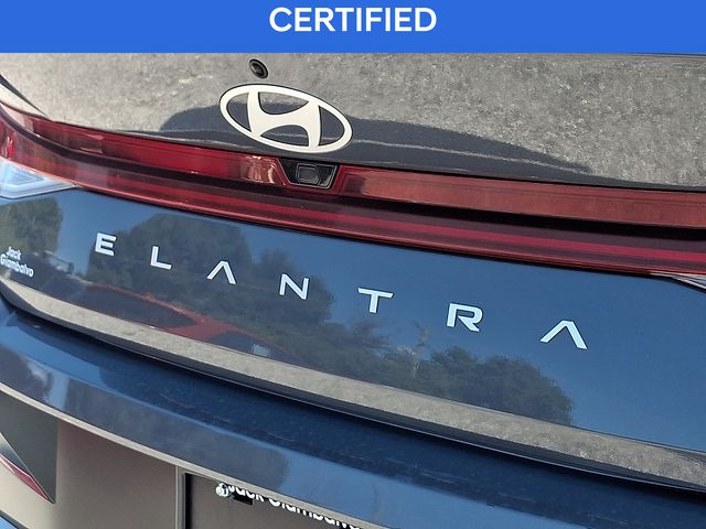 2025 Hyundai Elantra SEL - Photo 29