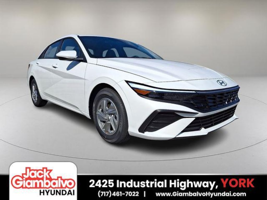 New 2026 Hyundai Elantra SE Sedan