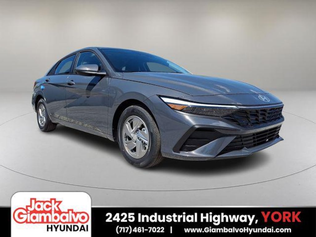 New 2026 Hyundai Elantra SE Sedan